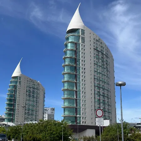 De Alto Padrao Na Expo Vista Rio Tejo Лиссабон